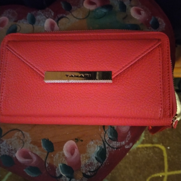 Women's wallet - Picture 1 of 3